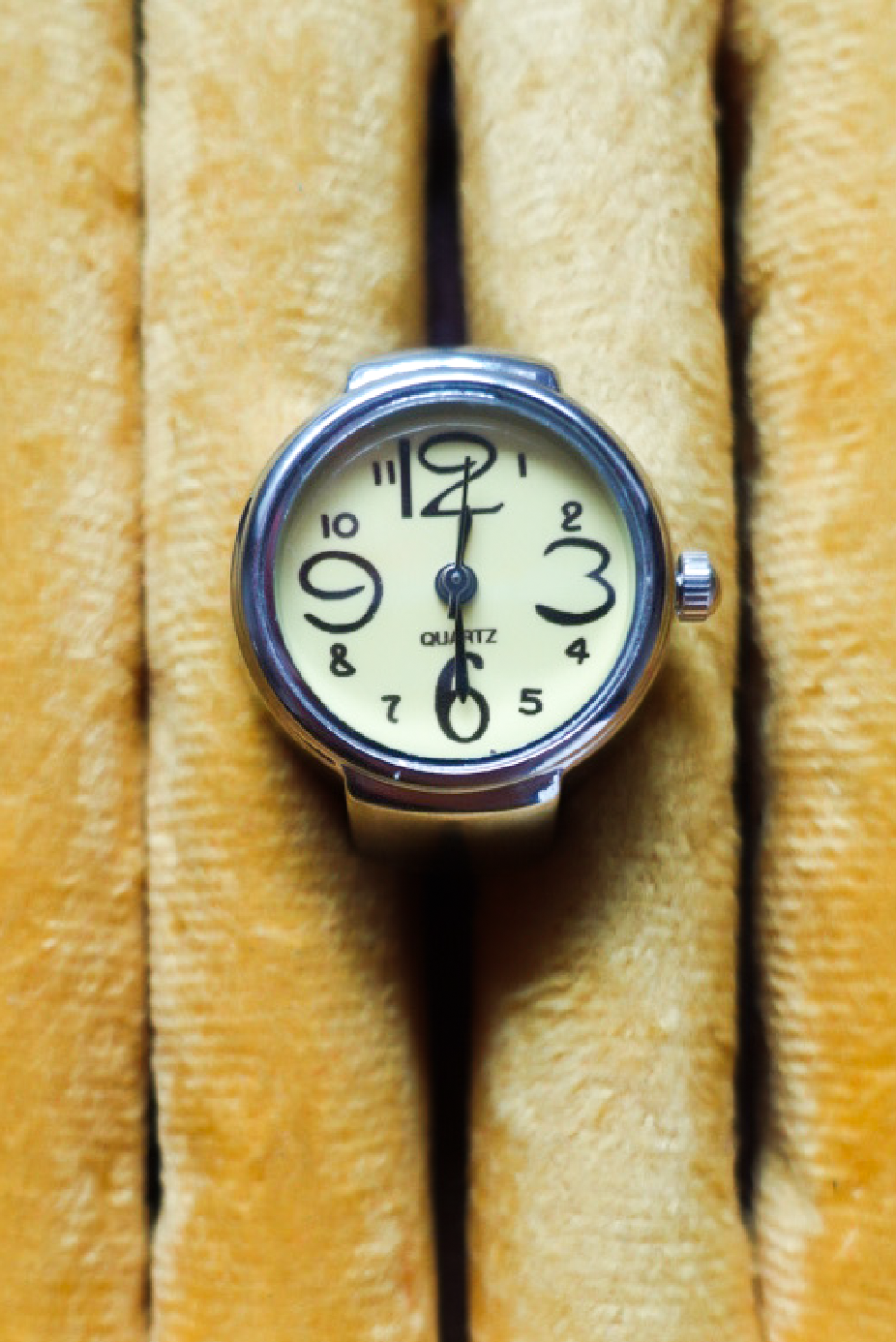 【再入荷】Yellow×Silver Ring Watch