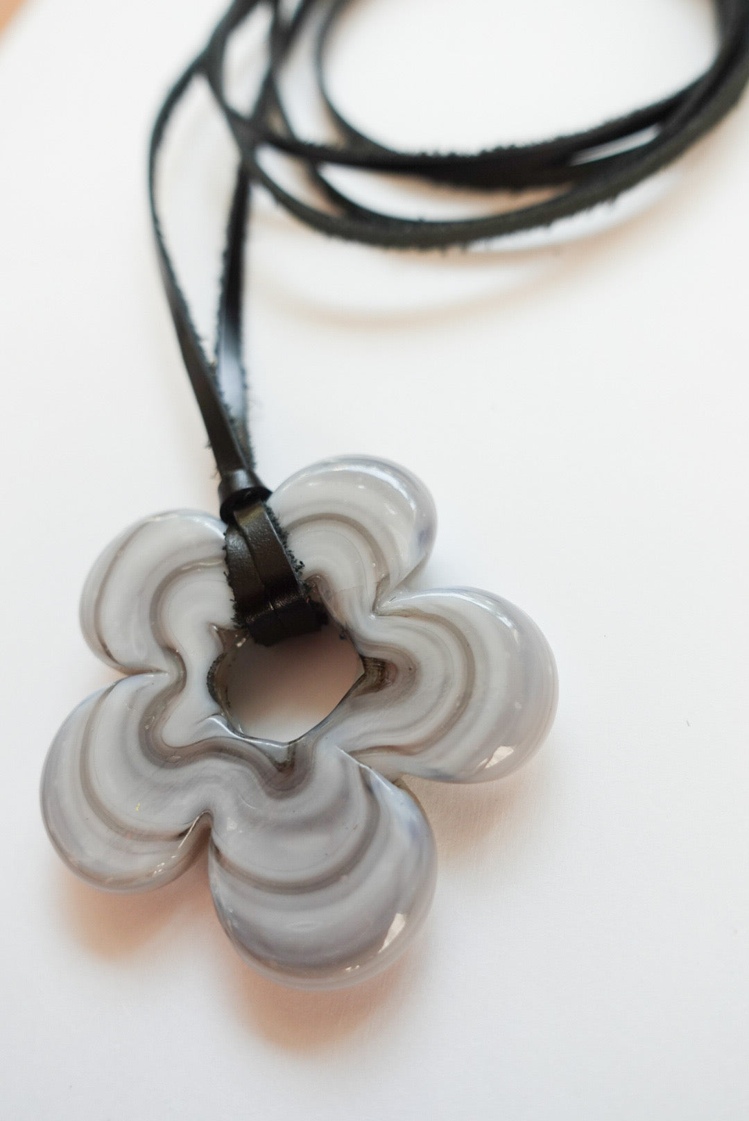 Vetro Fiore-Gray-