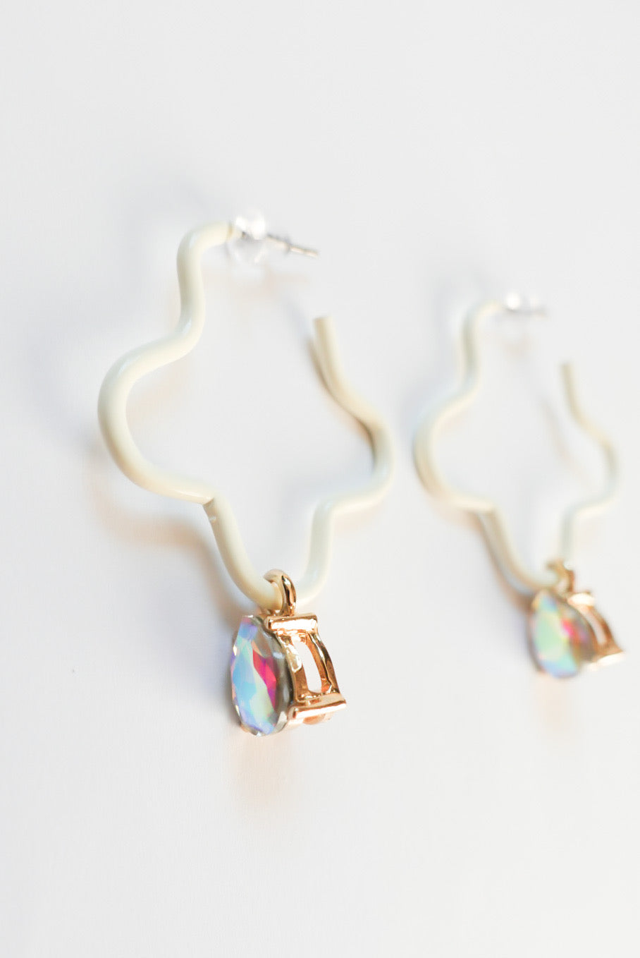 Wave Jewel