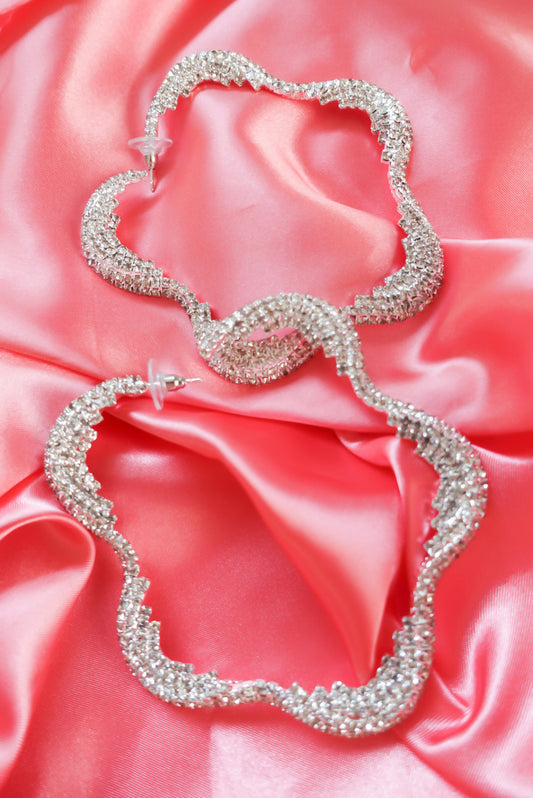 【30%OFF】 Wave Line Big Hoop