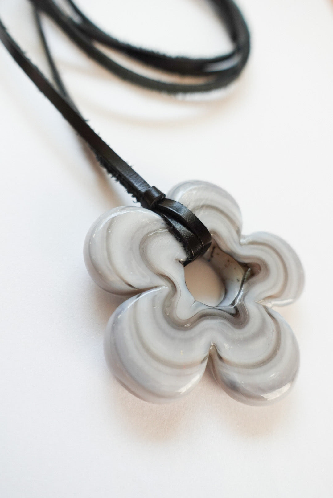 Vetro Fiore-Gray-