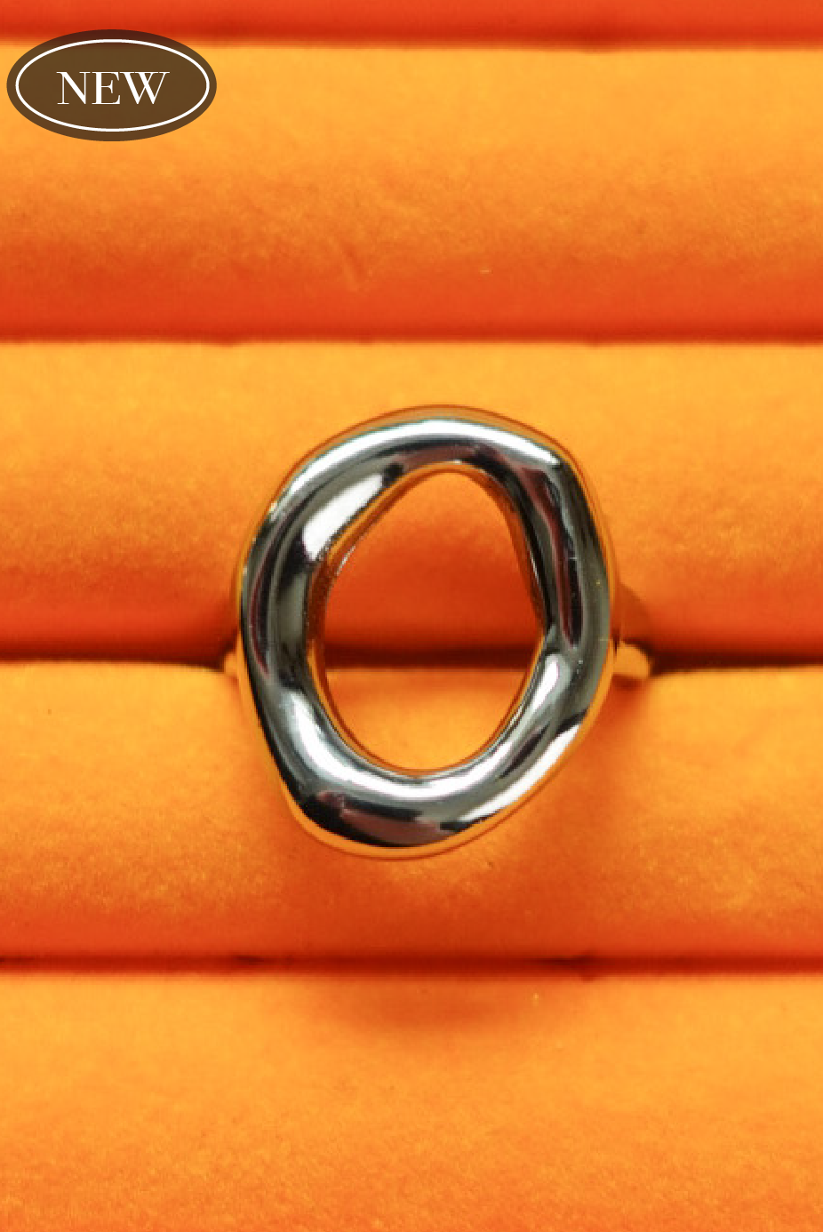 Hollow Loop Ring
