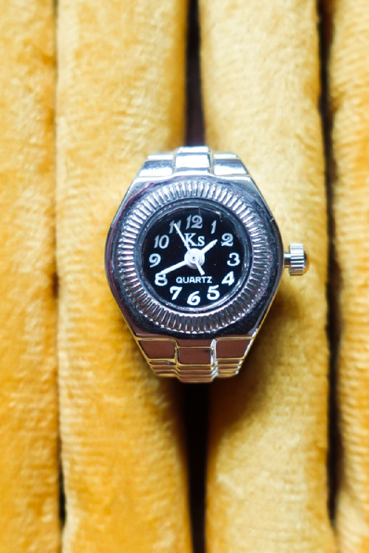 Silver×Black Ring Watch