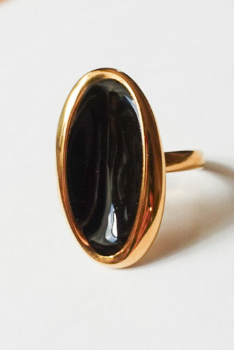 Black Oval Ring