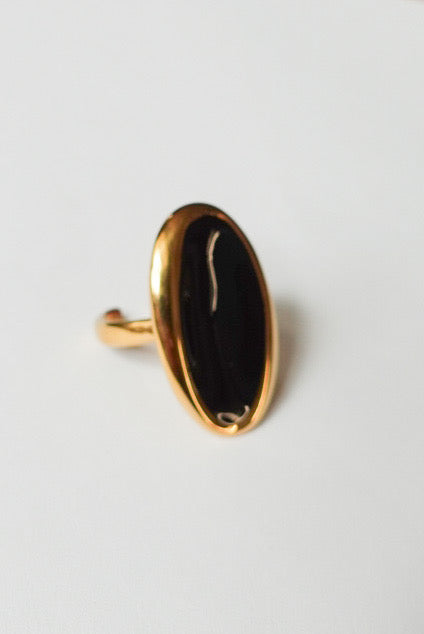 Black Oval Ring