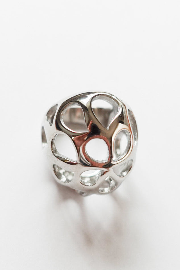 Wild curve ring