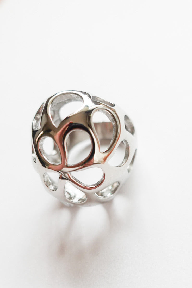 Wild curve ring