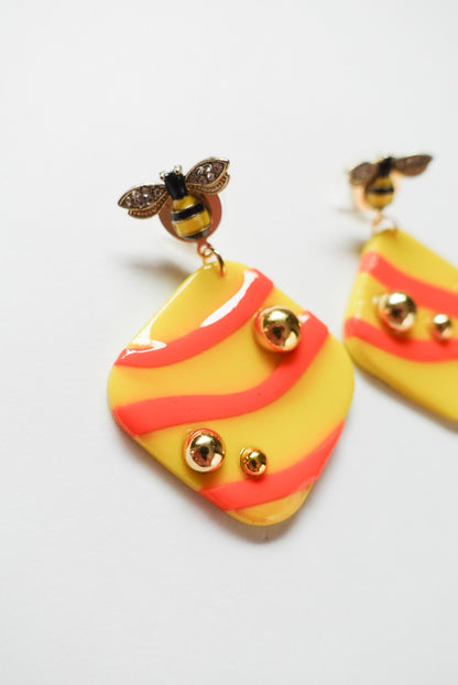 Happy Bee