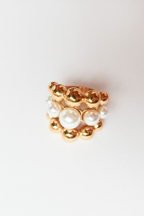 Pearl bubble ring