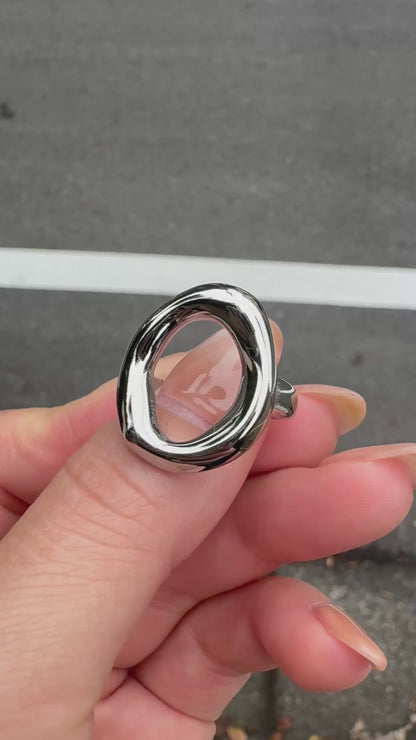 Hollow Loop Ring
